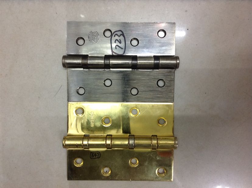Hinge. Iron hinge, bearing hinge, high quality extra thick four turns can be customized according to needs.