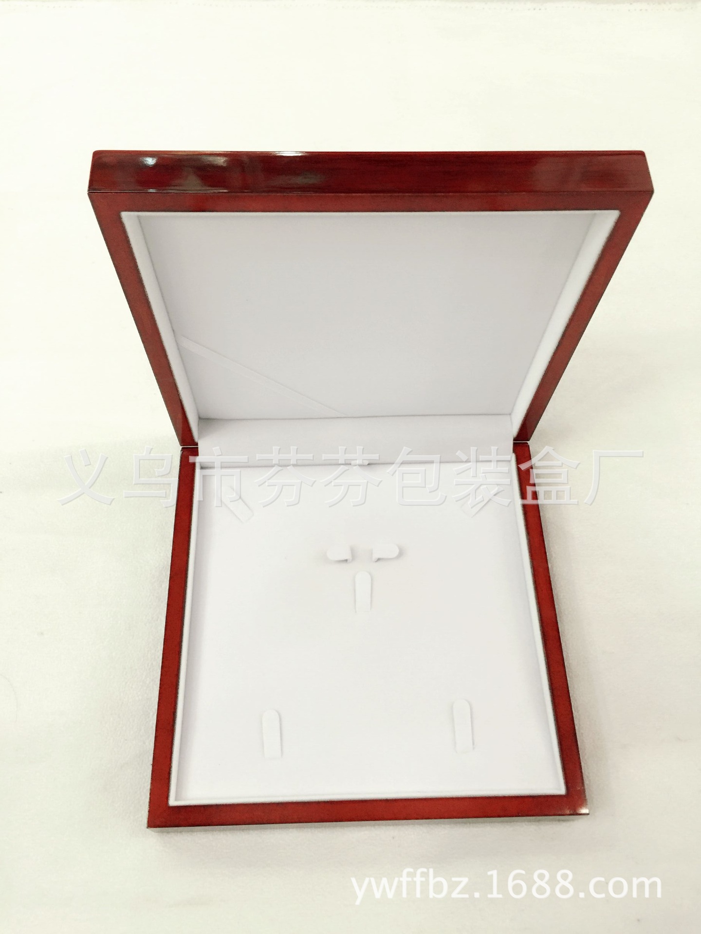 厂家直销现货供应 亮光喷漆木质首饰 套装盒 高档珠宝首饰品包装产品图