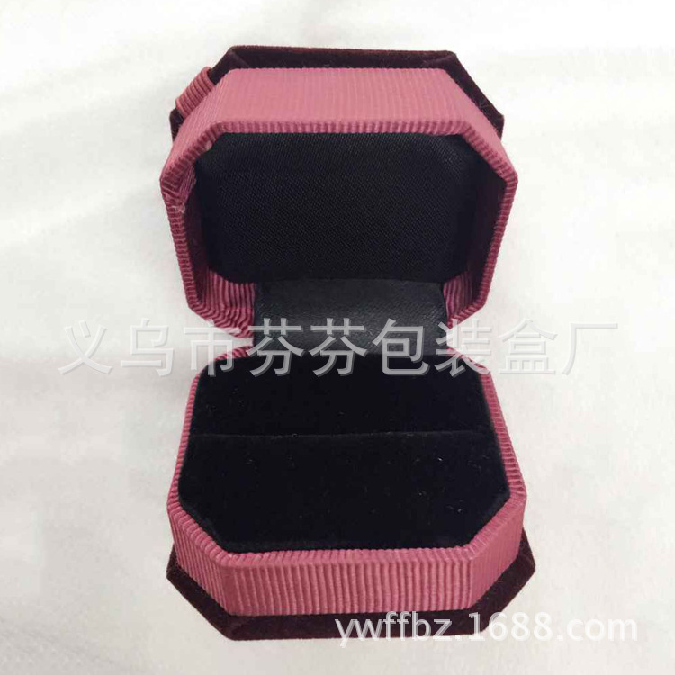 时尚老款八角戒指盒高档绒布包装礼盒蝴蝶结首饰盒耳环盒现货批发细节图