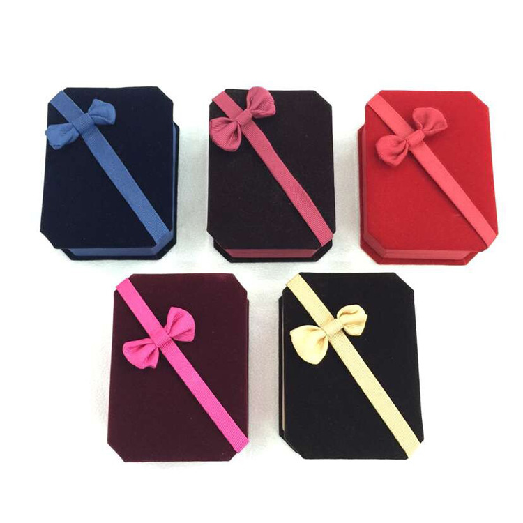 现货批发时尚八角吊坠盒 珠宝首饰盒塑胶饰品盒 时尚首饰挂件盒