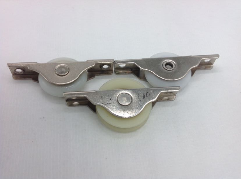Glass wheel, glass holder, glass fittings.