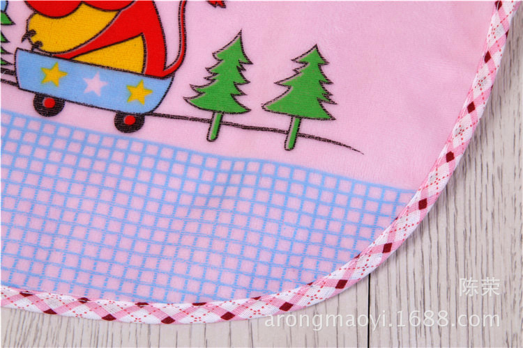 The manufacturer wholesals new cartoon cute tie large bibs and cotton solid-color bibs, which are selling well in spring Application Scenario