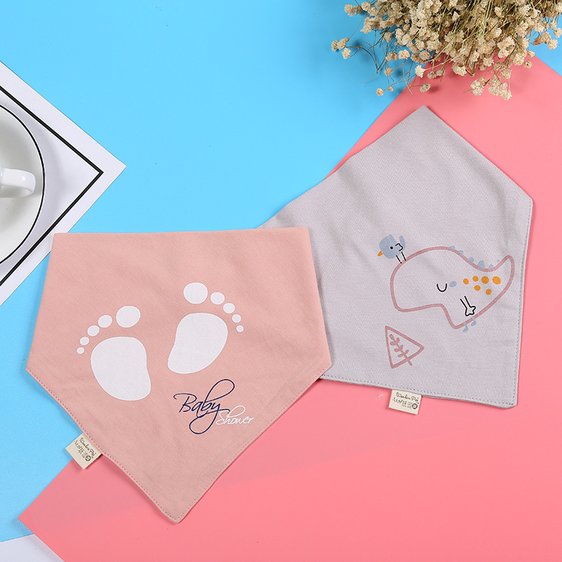 New cotton baby saliva wipes, waterproof printed triangular wipes for infants and children, wholesale from the manufacturer, hot sale in spring Application Scenario