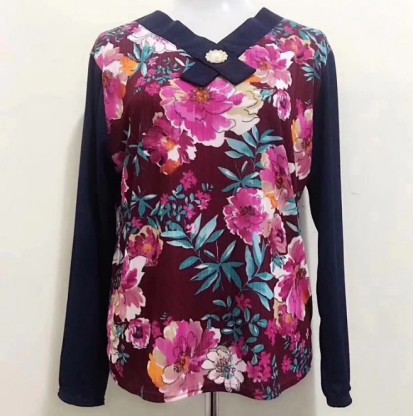 The best-selling butterfly collar beauty stripe long-sleeved fashionable middle-aged and elderly women's printed T-shirt Specification image