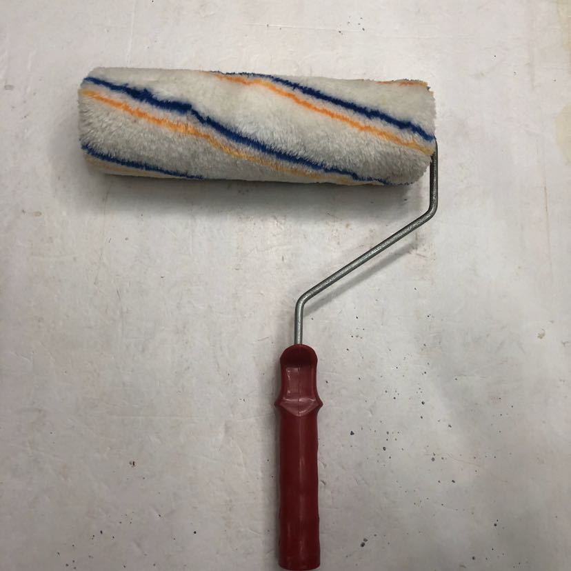 Regular 10-inch roller brush, whitewash, that sort of thing
