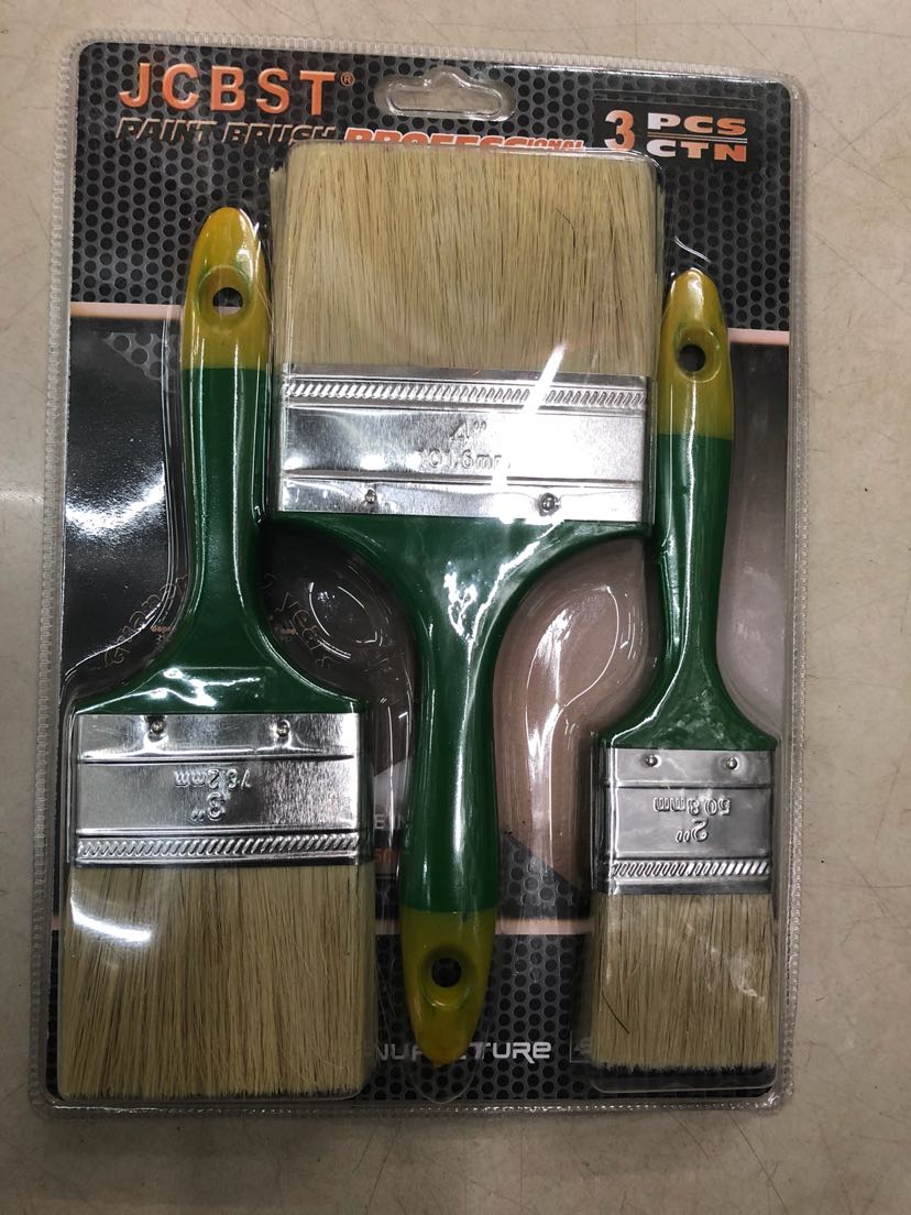 3-in-1 paint brush for easy application
