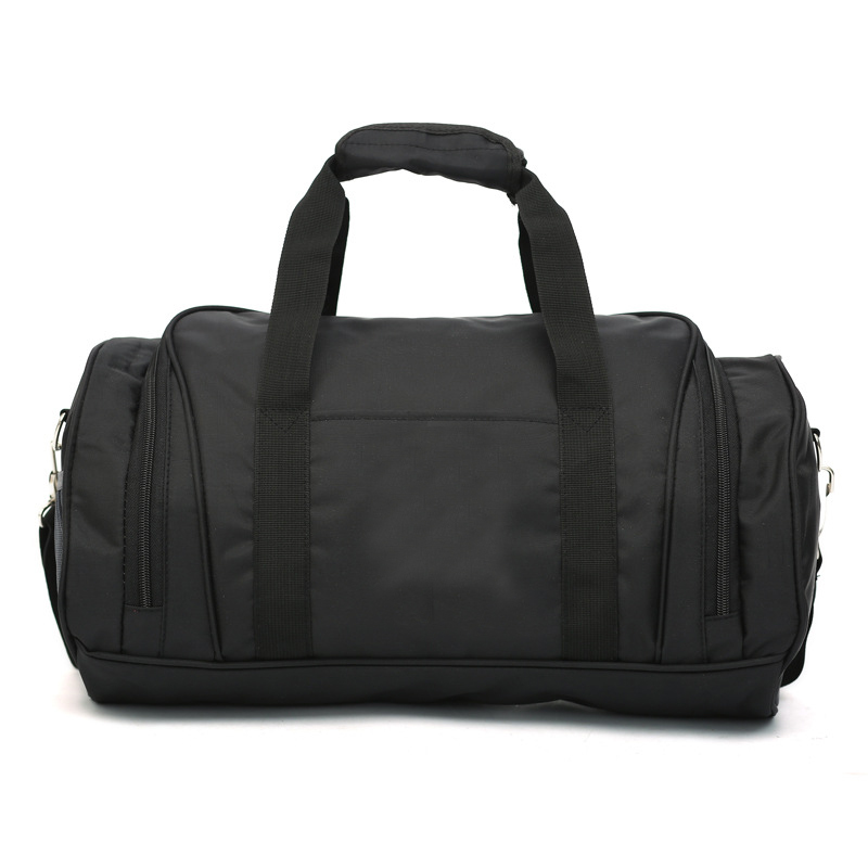 Yiwu Good Goods Single Shoulder Crossbody Travel Bag Training Fitness Bag Travel Luggage Bag Sports Bag Application Scenario