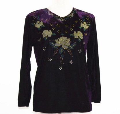 New middle-aged spring clothing for mothers, velvet T-shirts for middle-aged and elderly women's wear details Picture