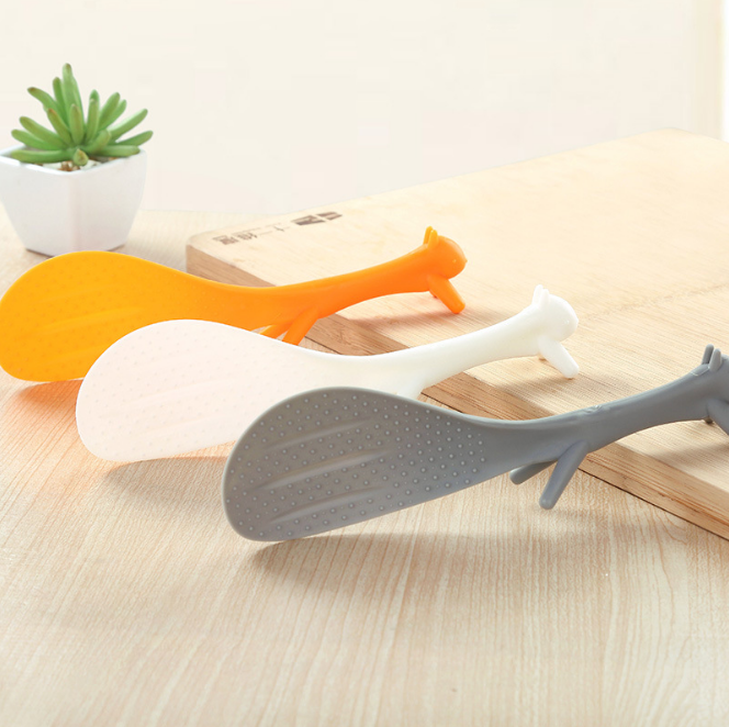 Factory direct sales of cute and creative squirrel rice spoons with non-stick cartoon design