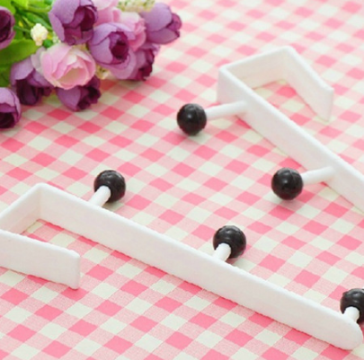 Japanese-style home door rear hook F-shaped simple candy door rear seamless hook door rear nail-free clothes hanger details Picture