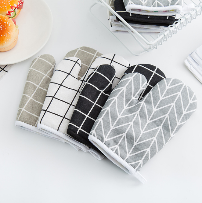 2732 High-temperature resistant heat-resistant gloves, thickened heat-insulating kitchen oven and microwave oven heat-resistant hand covers, baking tools Specification image