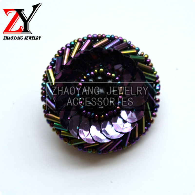 厂家直销 新款手工制作立体串珠扣子胸花领花服饰配件zy880856产品图