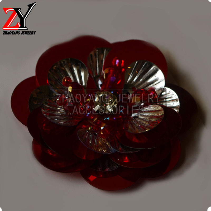 厂家直销 新款手工贝壳串珠亮片花胸花服饰配料zy87299