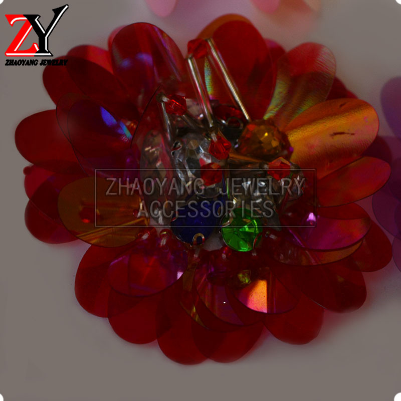 厂家直销 新款手工亮片花胸花服饰配料zy87293