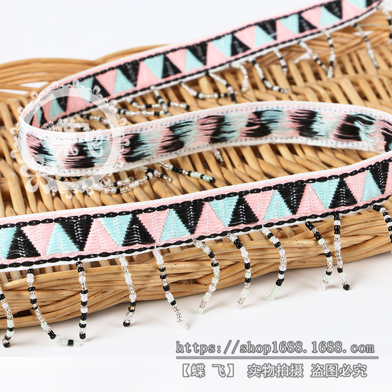 Manufacturers spot hand-made national wind ribbon beaded hanging beaded hand-beaded color beaded clothing, shoes and hats lace accessories