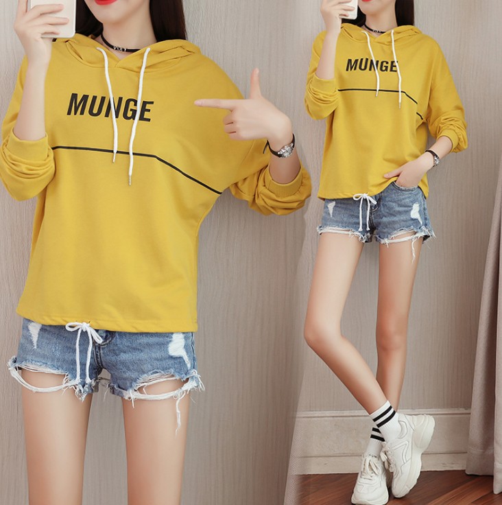 New Korean letter-printed hooded thin sweatshirt for women in autumn and winter, loose and plate-sized women's wear Specification image