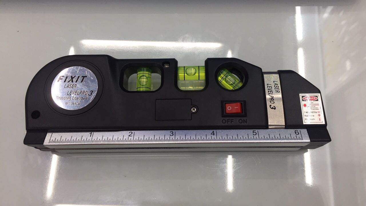 激光水平尺仪