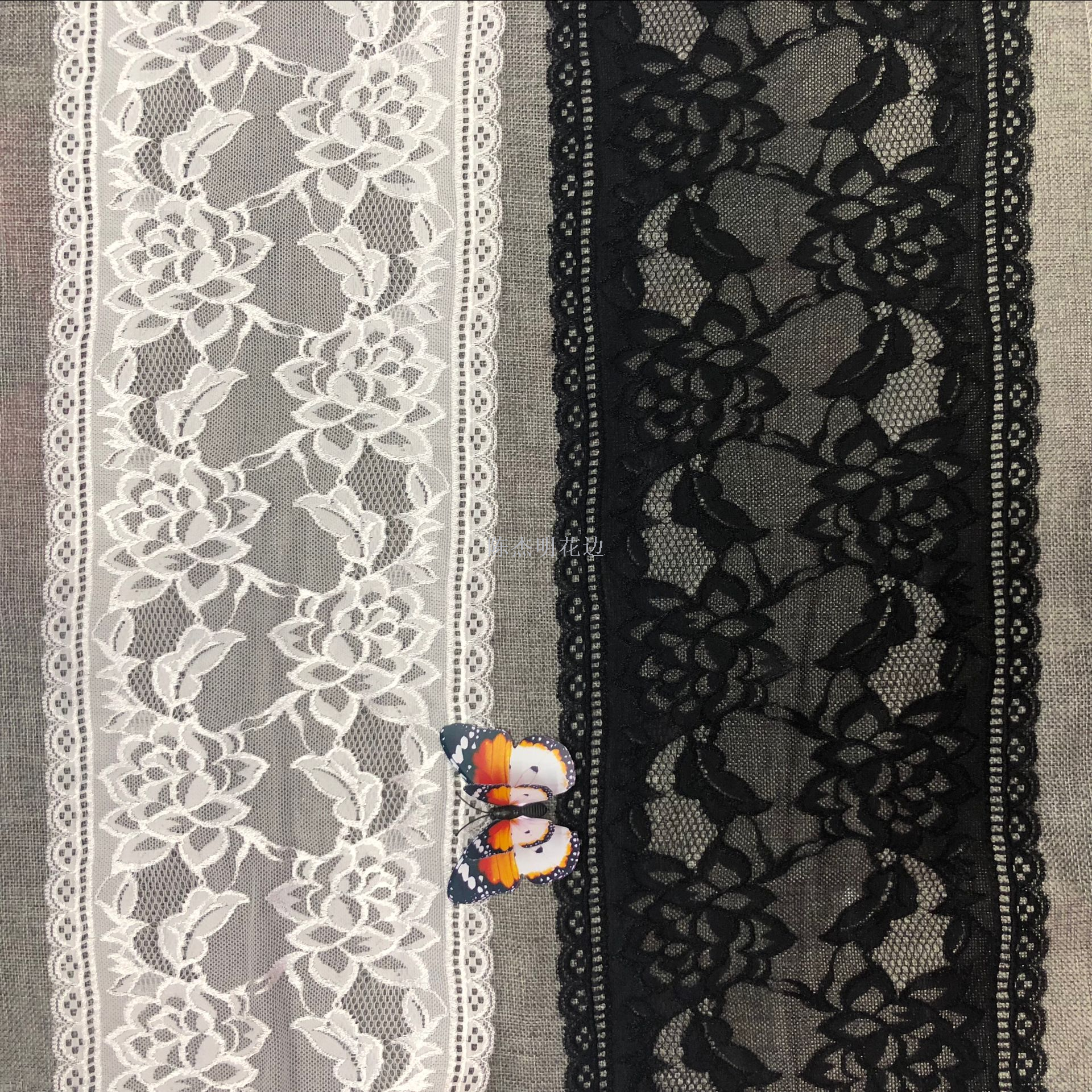 Factory direct sales of elastic hollowed-out lace wide-edge lace-trimmed clothing accessories Specification image