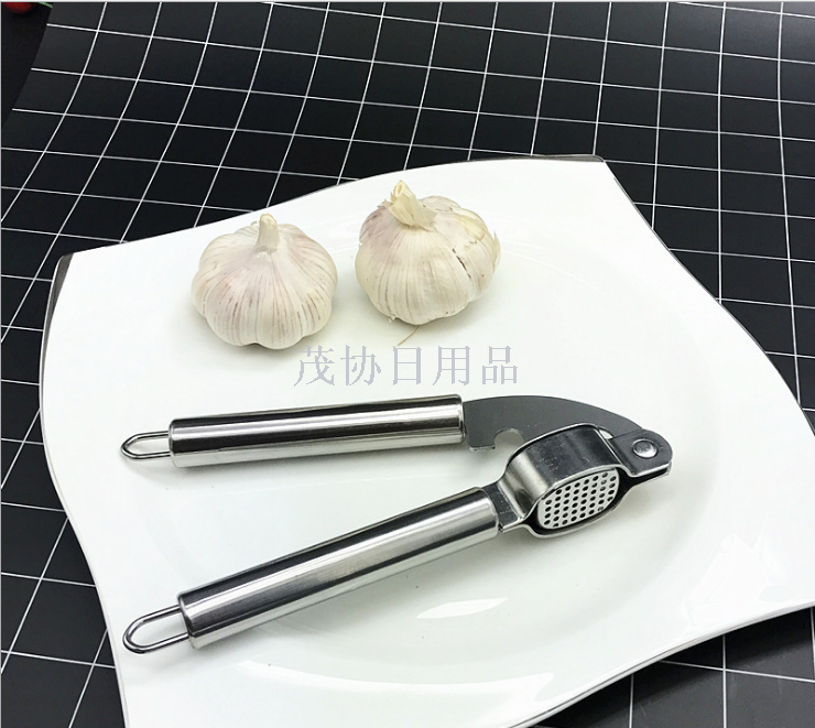 Home kitchen gadgets stainless steel garlic press manual multi-function garlic puree garlic clip