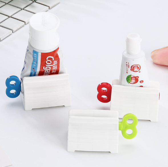 Wholesale of manual toothpaste extruders, household toothpaste squeezing clamps, bathroom products and facial cleanser extruders Application Scenario
