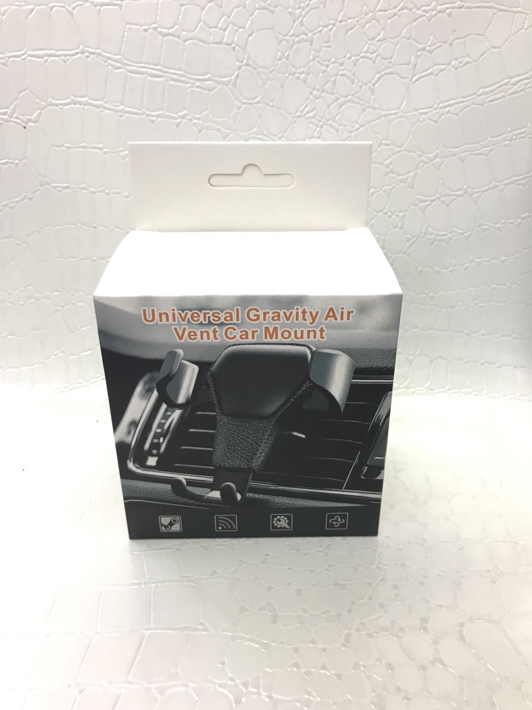 新款车载手机支架 多功能卡扣式 汽车出风口通用