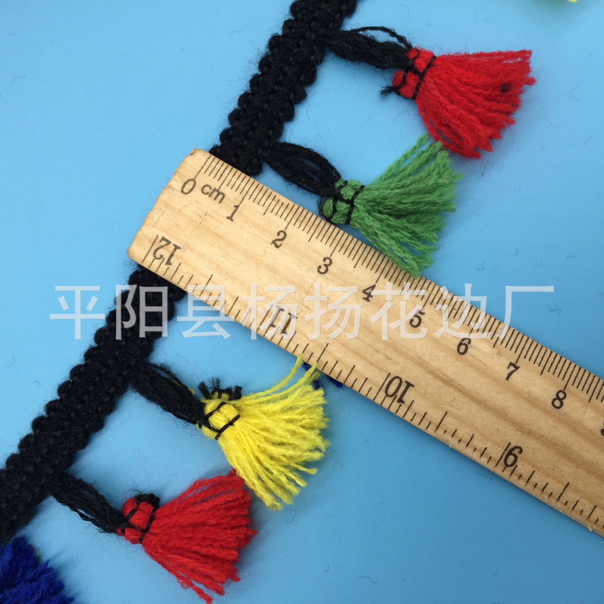 Factory direct sales and wholesale of cashmere four-color brooms, tassels, lace, colorful clothing accessories, DIY handicrafts details Picture