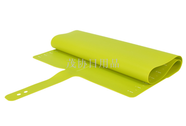 New kneading silicone mat pastry and soft foot mat with button scale silicone rolling mat