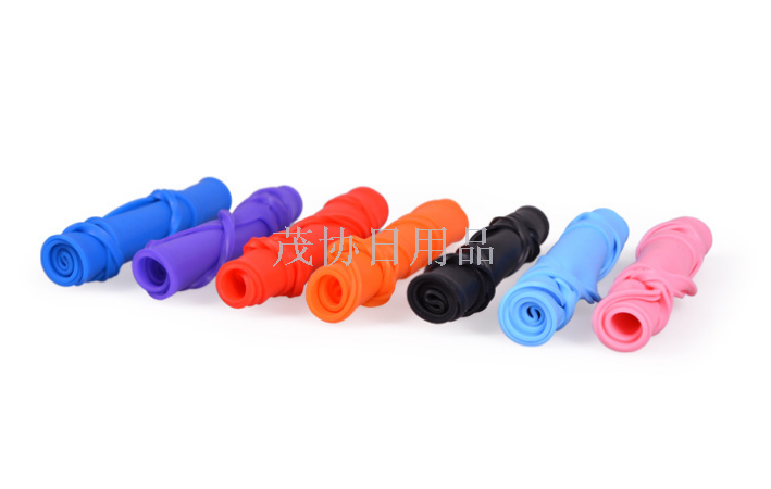 New silicone eye mask for sleep, light-blocking and breathable eye protection details Picture