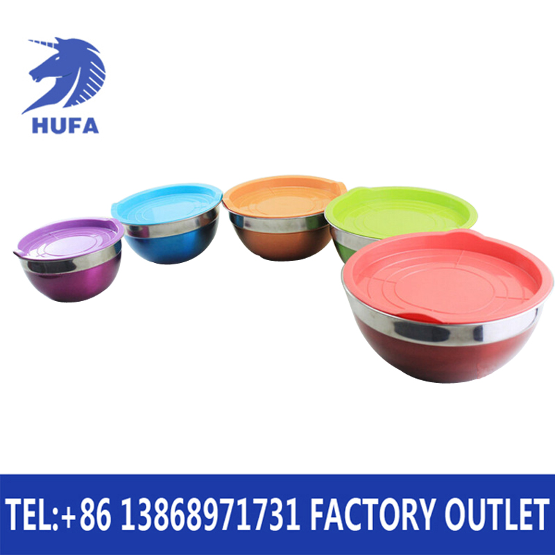 Covered silicone stainless steel egg beater basin, salad basin, salad basin/baking tool set, stainless steel basin, kitchenware, kitchen tools, colored silicone bottom salad basin and washbasin, water basin. Application Scenario