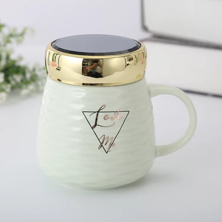 New creative Korean-style ceramic cups, fresh and light embossed mugs, simple couple mirror cups, large-capacity water cups details Picture