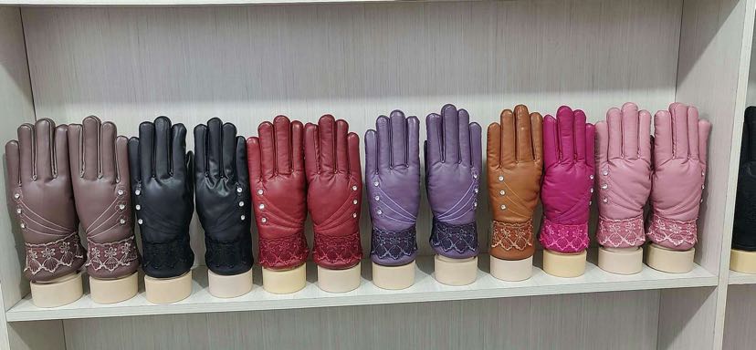 Venta directa de fábrica nuevos guantes calientes para mujeres. Guantes antideslizantes con pantalla táctil.