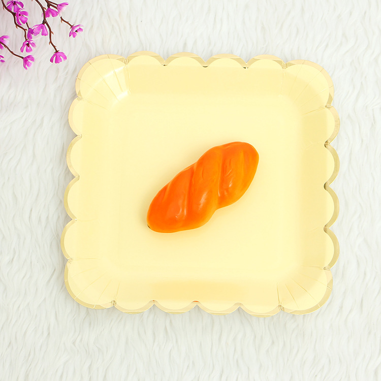 Factory Direct Disposable Paper Double Thickened Plate With Gold Plated Monochrome Cupcake Paper Tray Application Scenario