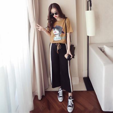 A two-piece set of Korean-style sporty and casual women's T-shirt, short-sleeved student base top and slit wide-leg pants Specification image