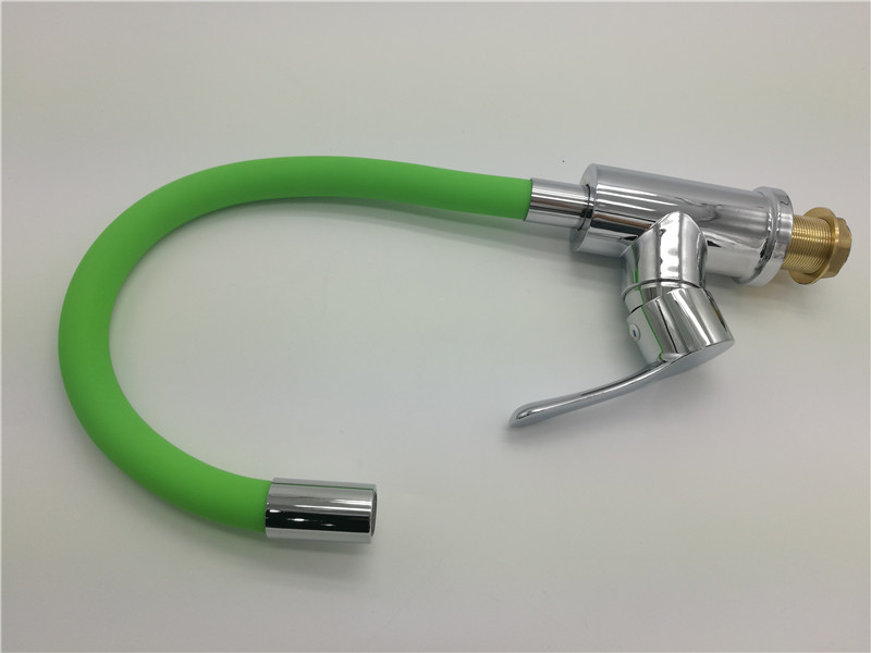 多种彩色硅胶万向管厨房龙头自由旋转卫浴女神冷热菜盆水龙头产品图