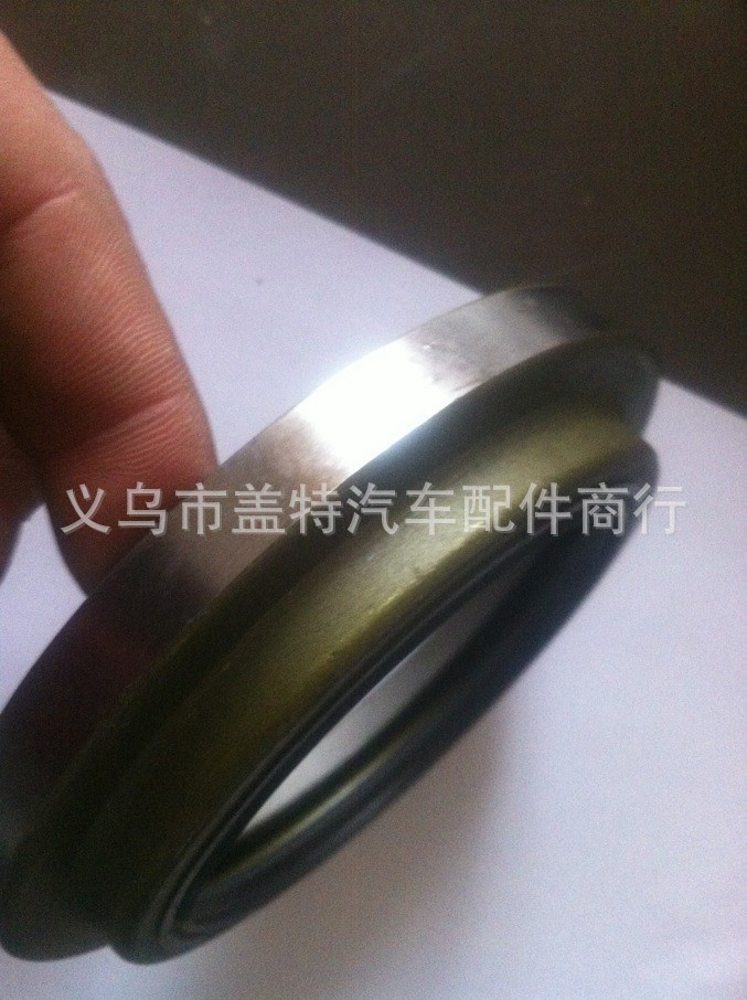 ISUZU Hub Oil Seal 104x145x11/21 is supplied directly by manufacturers thumbnail