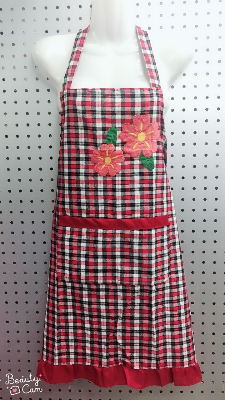 2021 New Explosive Factory Direct Sales Lattice Anti-Fouling Home Apron Ab Version Of Lattice Neck Flanged Hem Apron Application Scenario