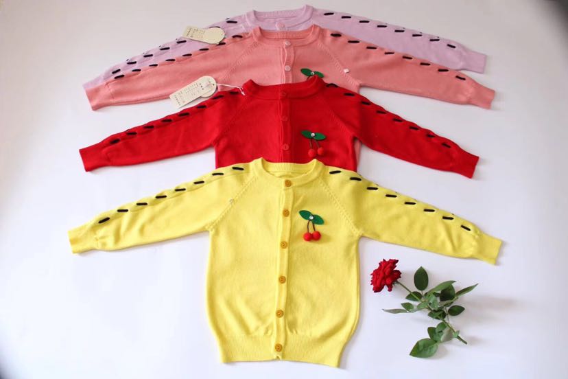 Child's sweater with core - wrapped yarn thumbnail