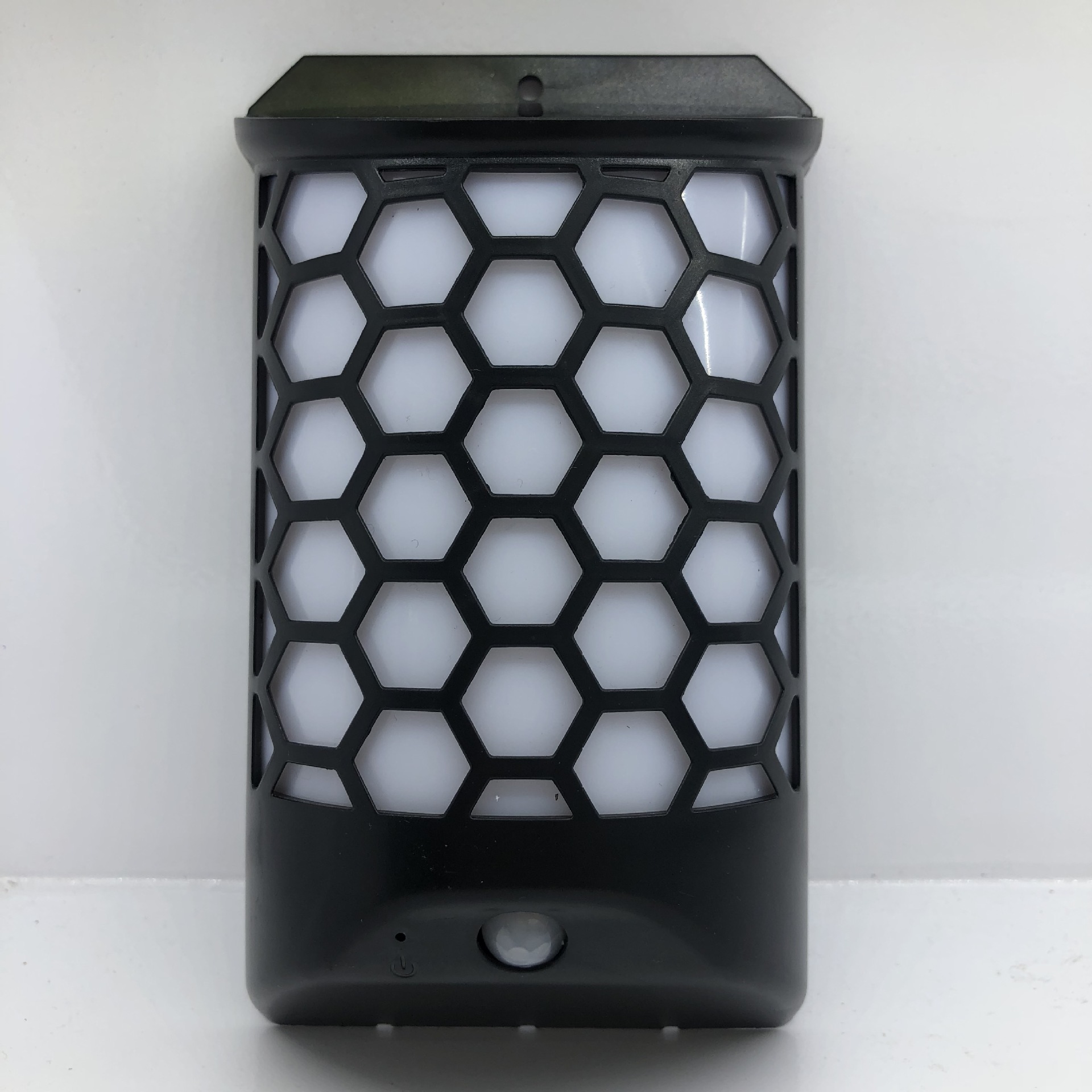 1619太阳能感应灯 照明灯 壁灯