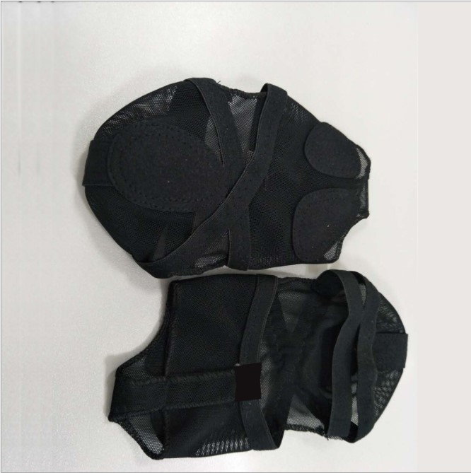 童舞蹈鞋实物图