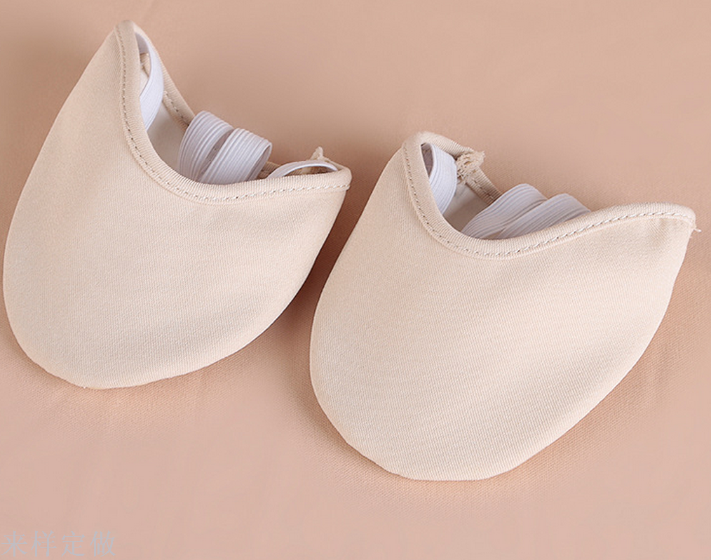 童舞蹈鞋实物图