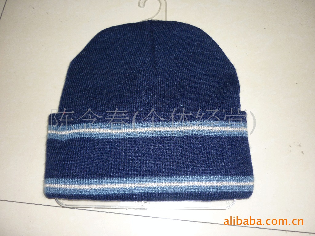 Knitted hats, snow hats, striped hats, printed hats, ski hats, knitted hats, winter hats Specification image