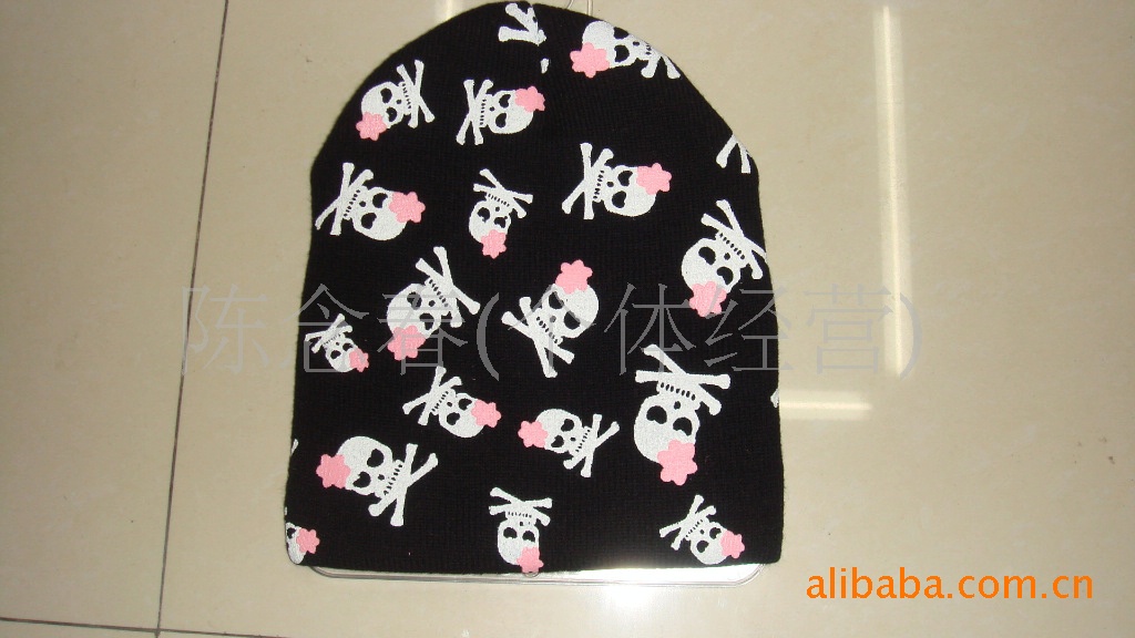 Best-selling/Diverse classic hats, checkered hats, letter hats, printed hats, knitted hats details Picture