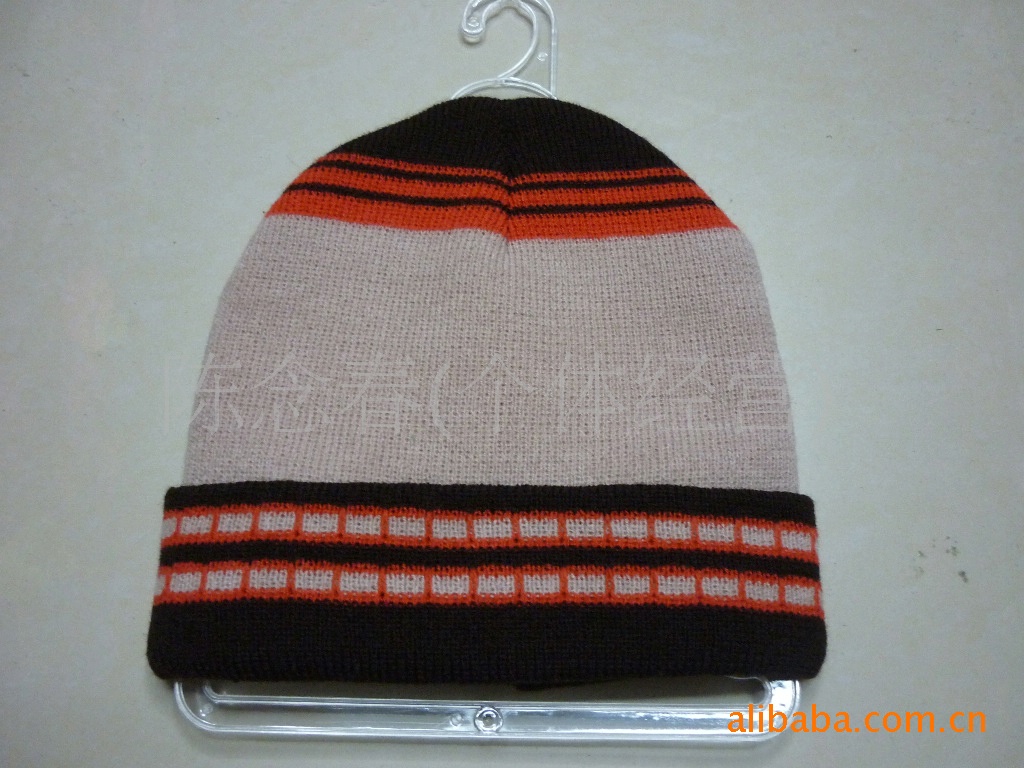 Knitted hats, snow hats, striped hats, printed hats, ski hats, knitted hats, winter hats details Picture