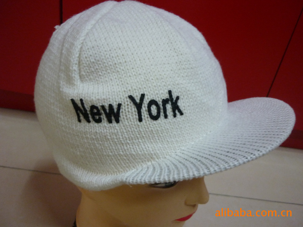 The manufacturer supplies and processes children's knitted caps, wool and duck tongue knitted caps, and adult caps