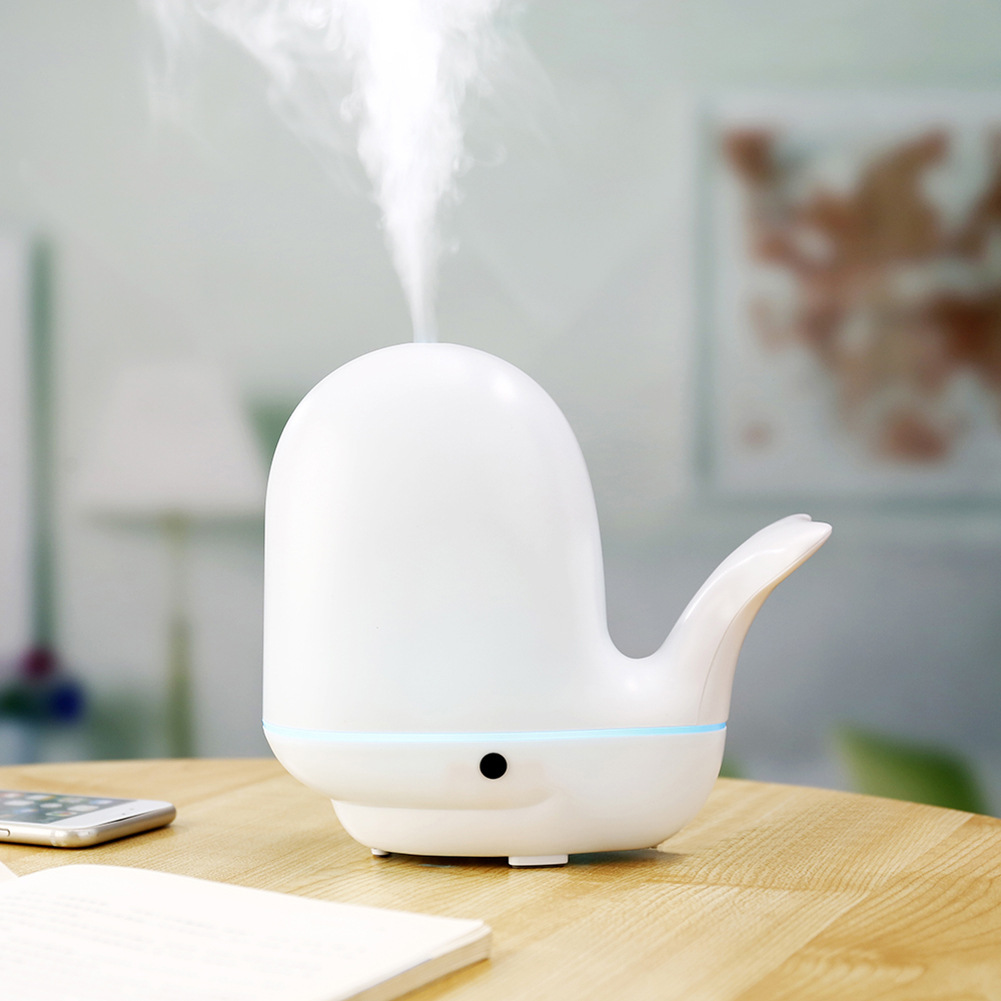 New seven color light scented oil aromatherapy machine Ultrasonic whale aromatherapy machine