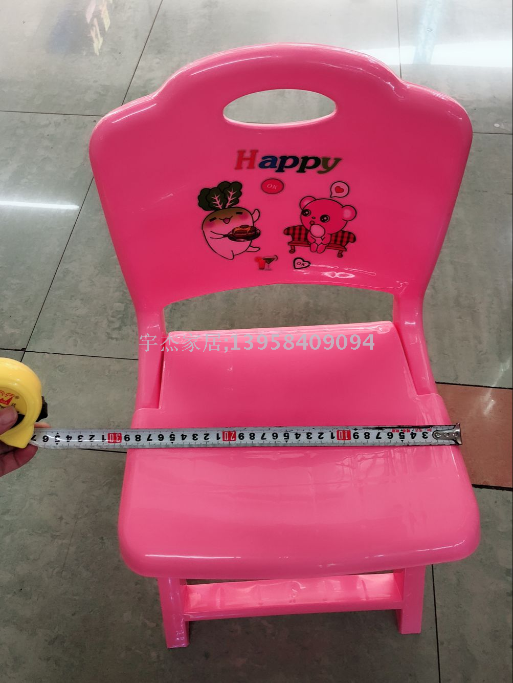 Thickened folding chairs, children's tables and chairs, baby stools, plastic backrests, folding chairs Application Scenario
