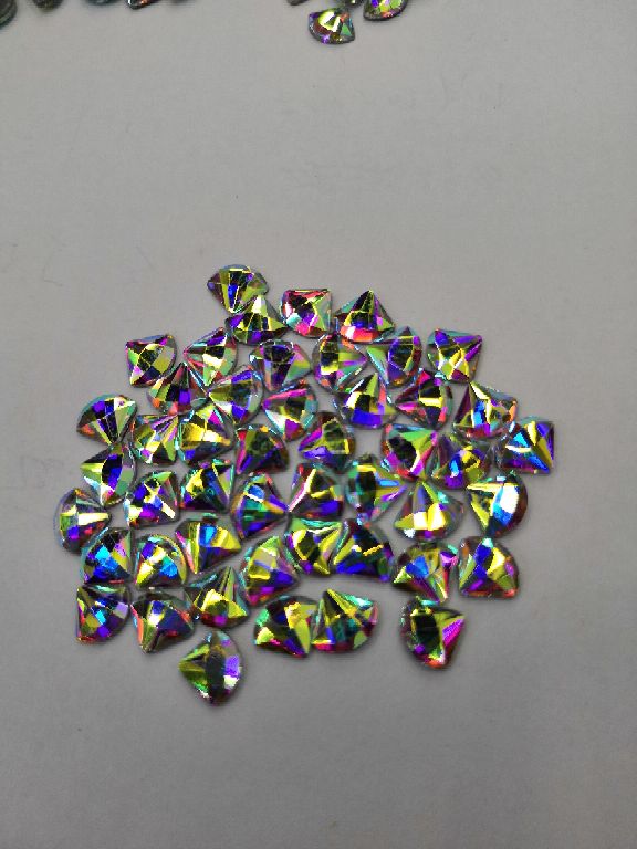 扇形玻璃钻AB幻彩图