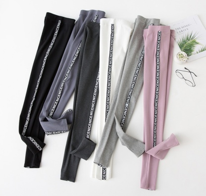 Side English letters sports leggings Women wear cotton tights black small feet nine-point pants