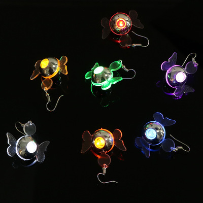 发光耳坠批发夜光时尚新款蝴蝶形天使闪光情侣耳钉耳坠产品图