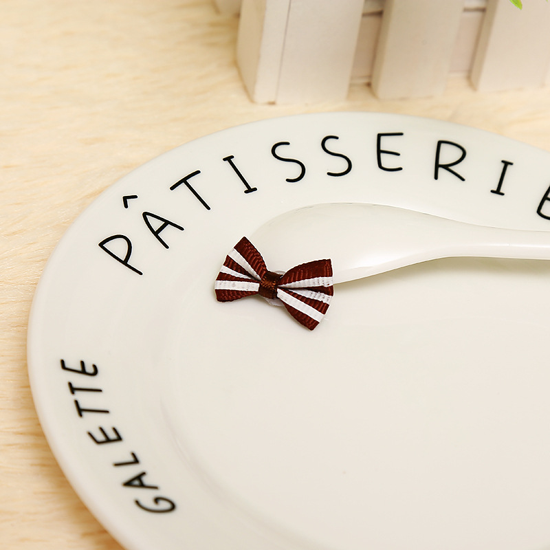 服装饰品实物图